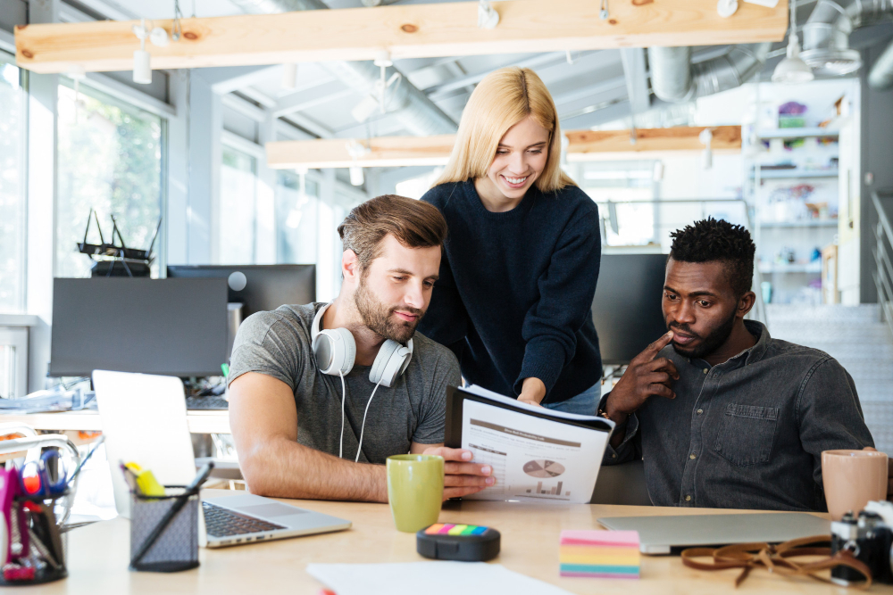 CRM Reporting und Analytics für Datenanalyse, KPIs und Dashboards